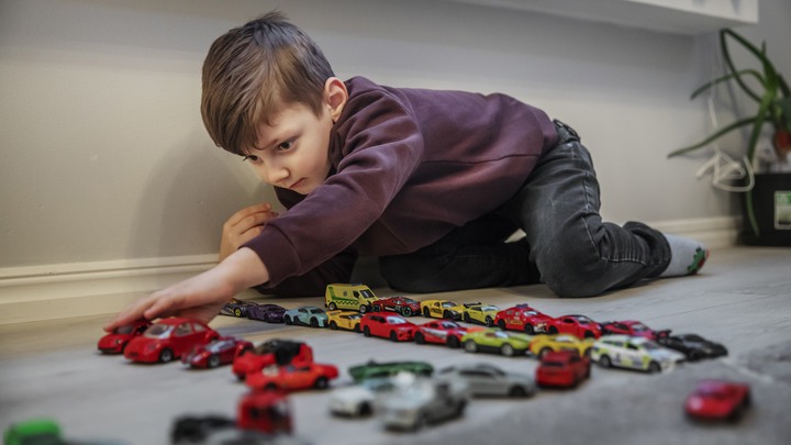 230216-230219 ÄlvsjöNoel, tillsammans med mamma Flogerta och pappa Tauland.Foto: Linus Sundahl-Djerf