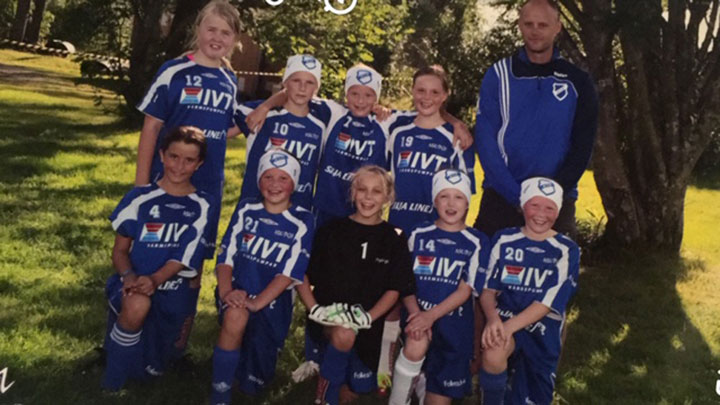 Fotbollslaget de spelade i som barn.