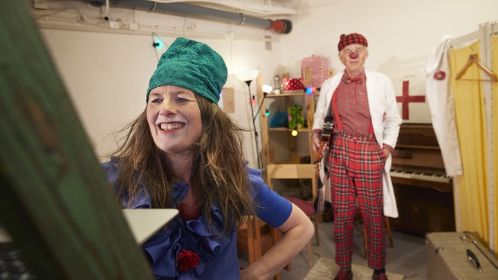 Sjukhusclowner Kristin Rode och Martin Högberg Barn &Cancer